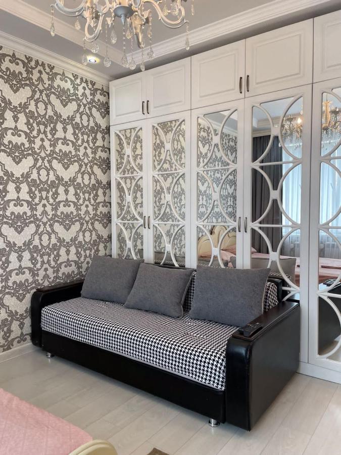 אסטנה Whitehome In Park Avenue מראה חיצוני תמונה